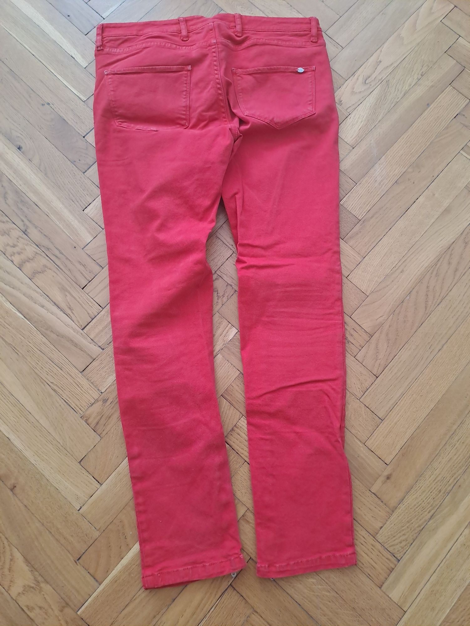 Massimo Dutti czerwone jeansowe spodnie 36/38
