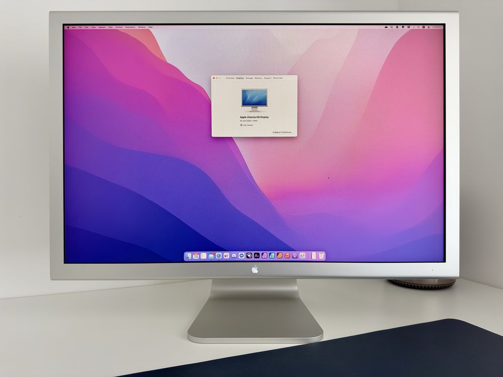 Monitor  Cinema Display 30”, model: A1083