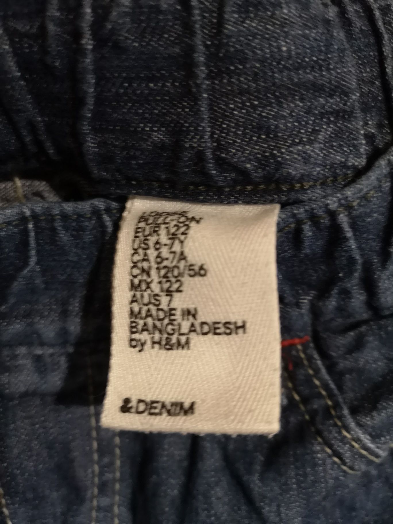 Spodnie jeansowe, joggery jeansy  firmy Denim rozmiar 122.