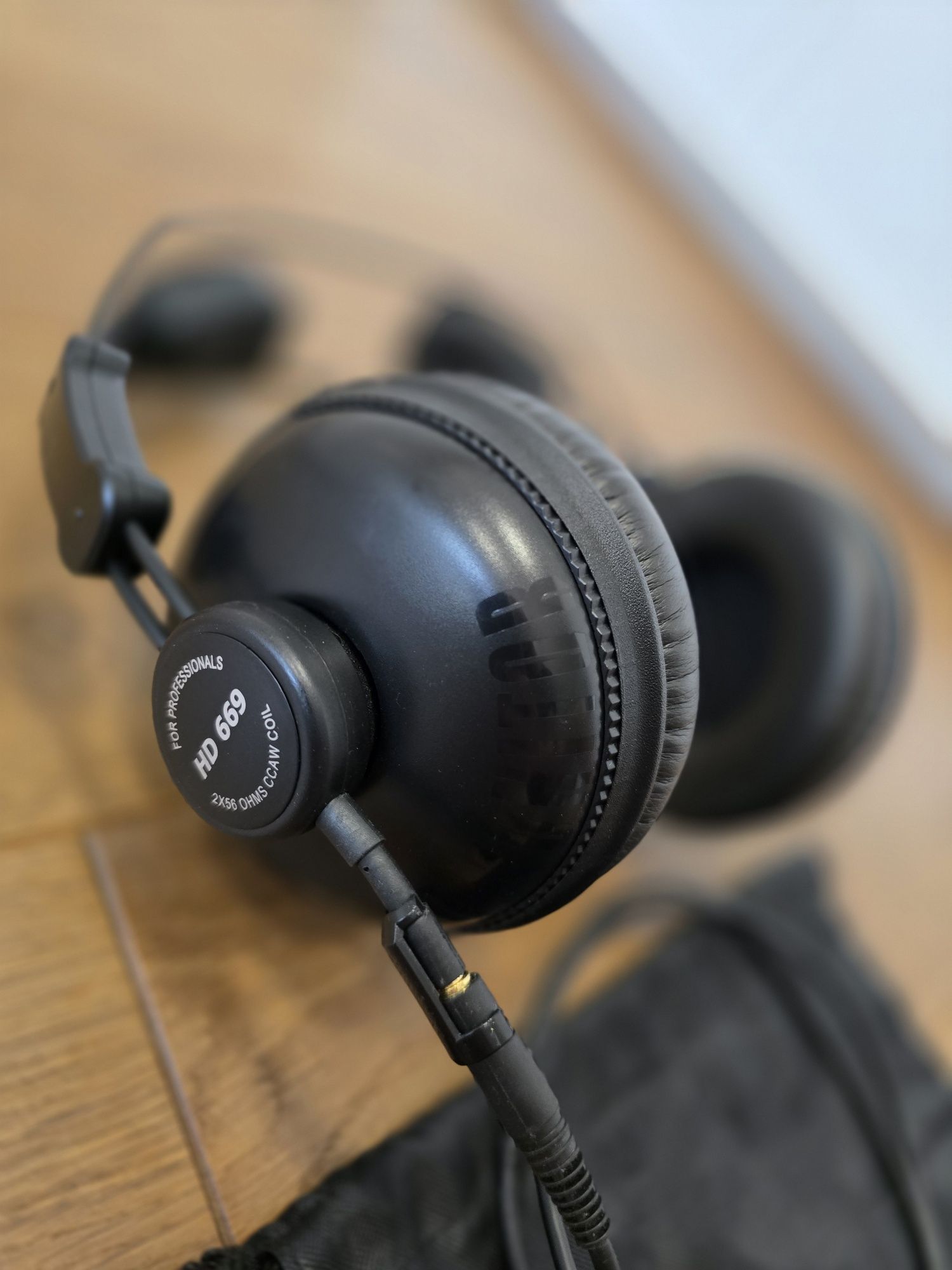 Słuchawki Superlux HD669 – stan idealny, złote przewody 1,1 m i 3,1 m