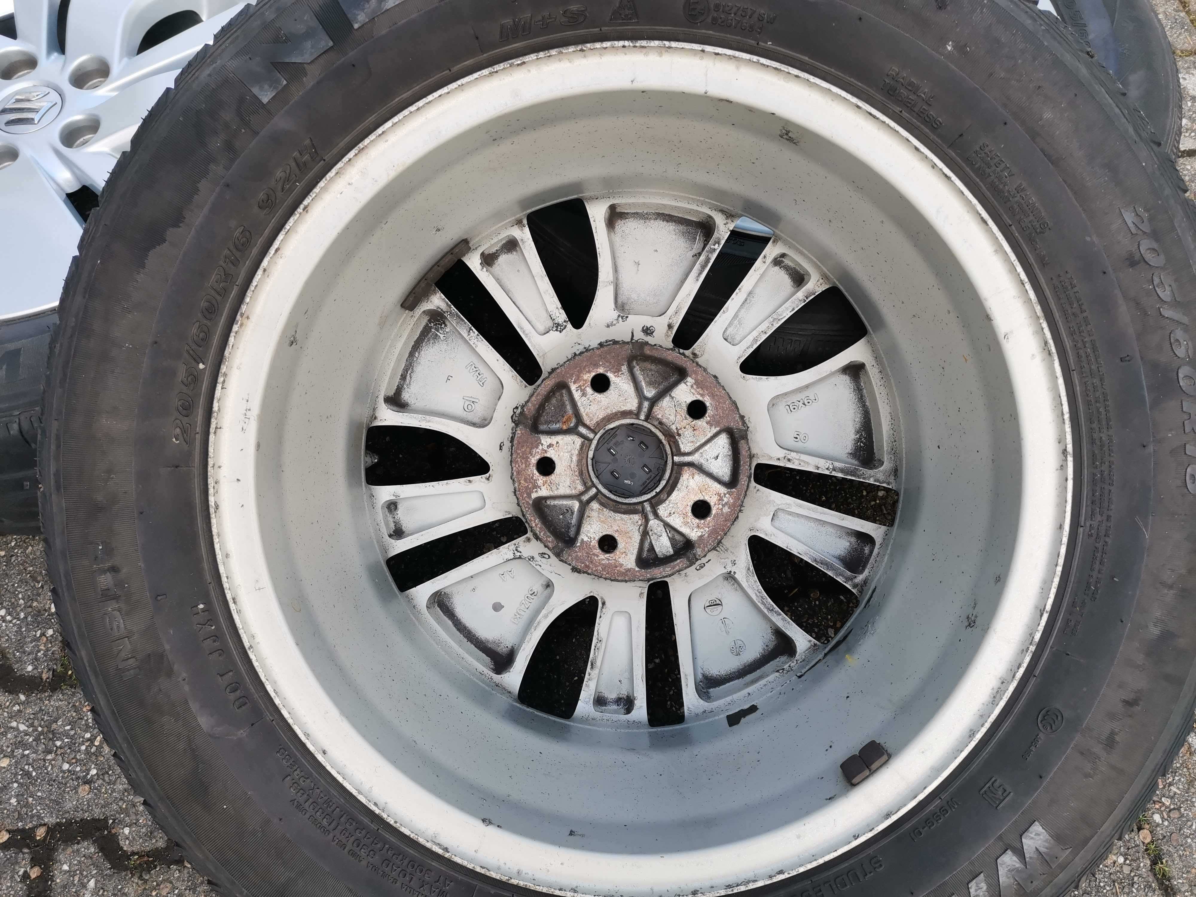 Felgi Suzuki S-Cross SX4 6Jx16H2 5x114,3 ET50 TPMS