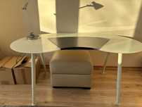 Szklane biurko IKEA