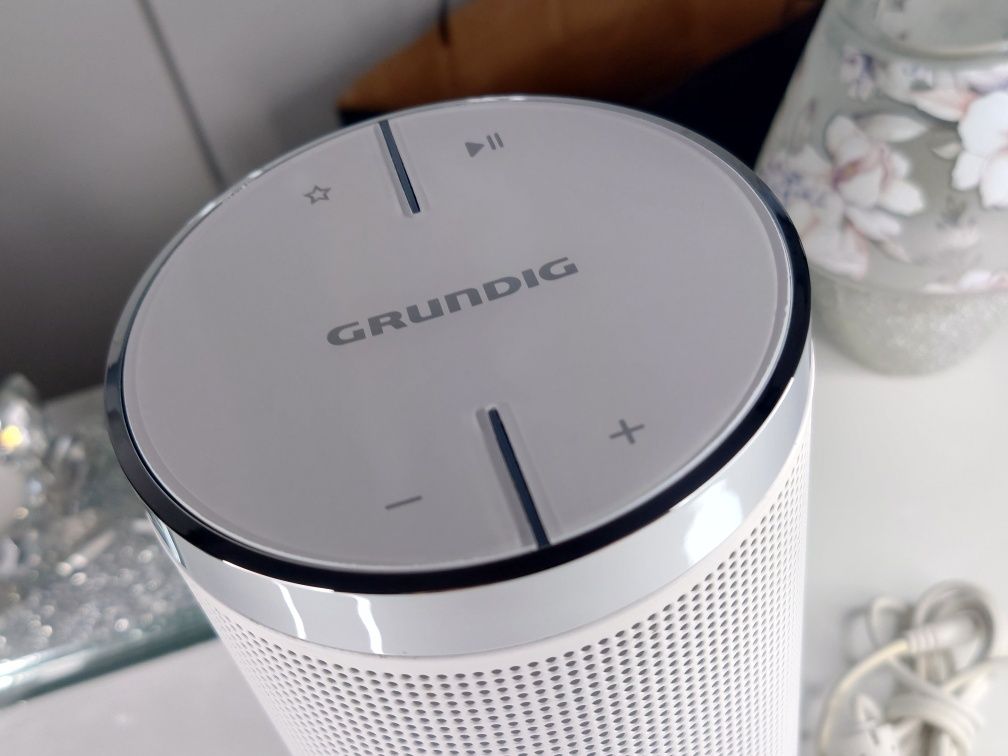 Grundig radio internetowe głośnik bluetooth USB AUX aplikacja na tel