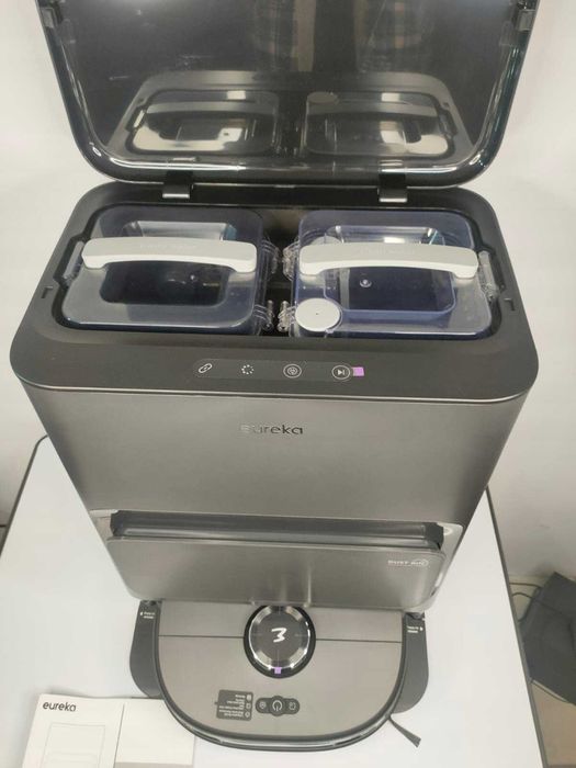 B207 EUREKA J12 Ultra DE robot odkurzający myjący + stacja opróżniania