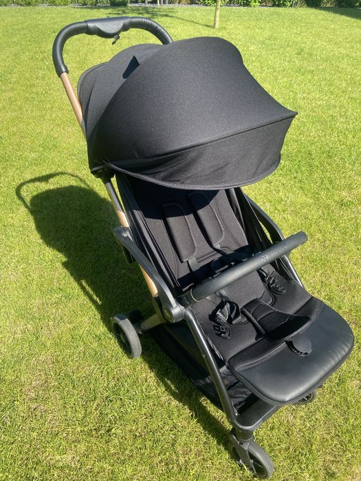 Wózek spacerowy czarny skladany Apino