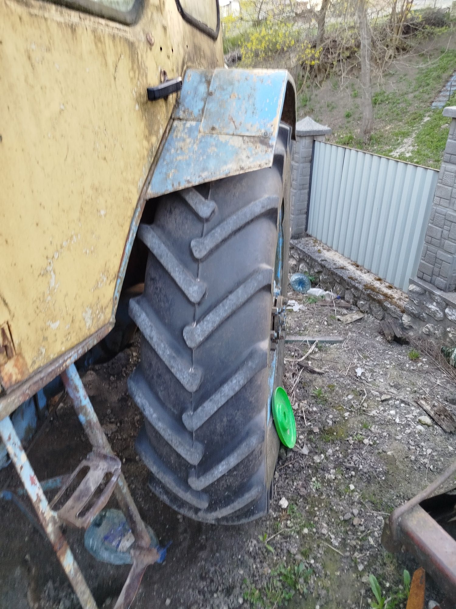 Продам трактор ЮМЗ