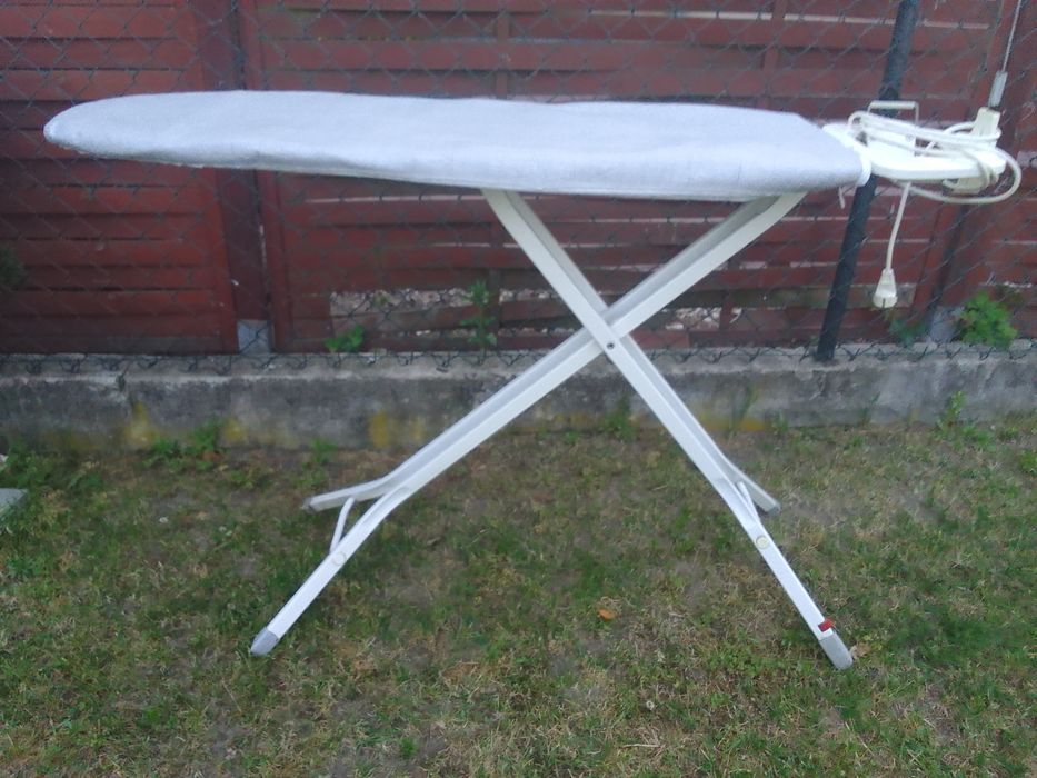 Deska do prasowania biała ,regulowana wysokosc