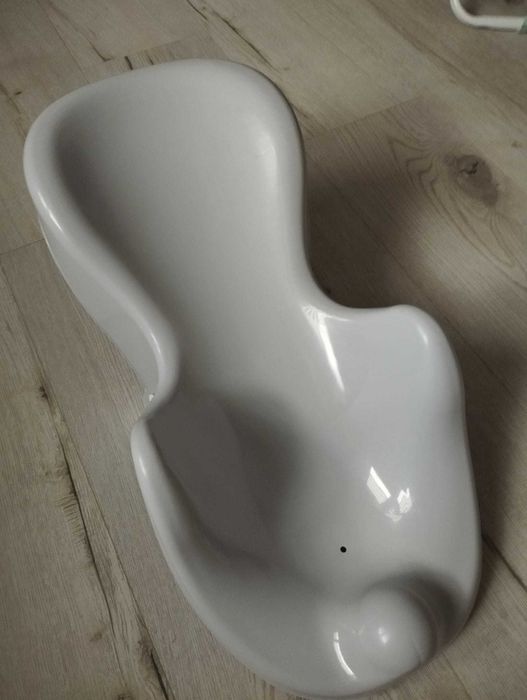 Leżaczek do wanienki