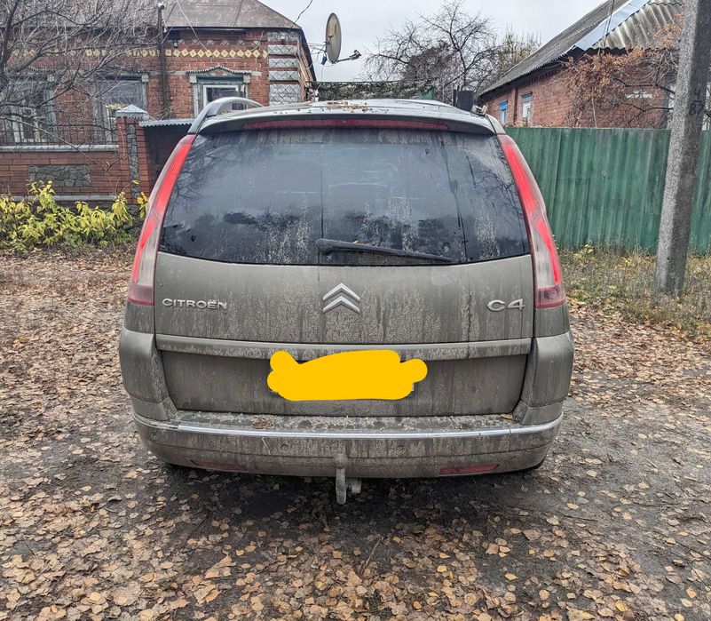 Citroen C4 Grand Picasso битий на ходу