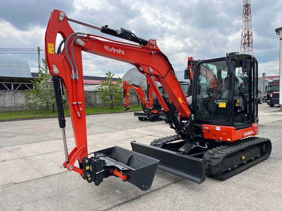 Новий гусеничний міні екскаватор Kubota KX060-5