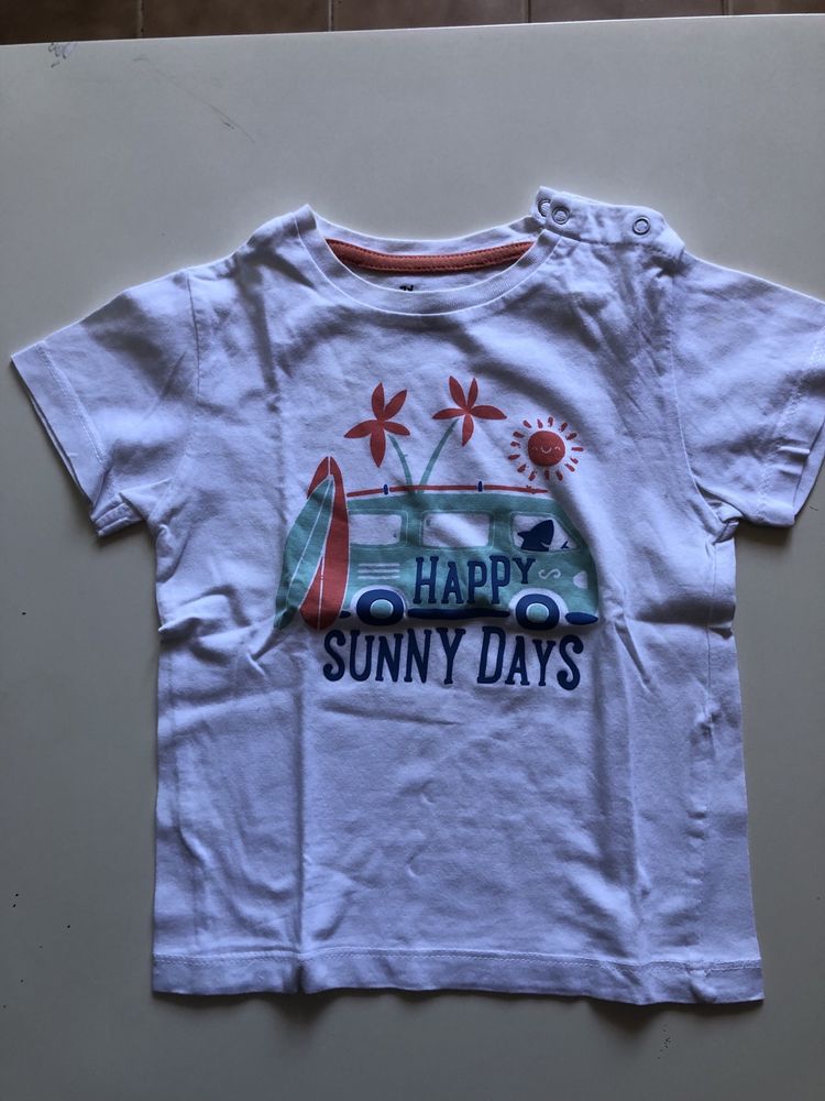 Três T-shirts 2/3 anos