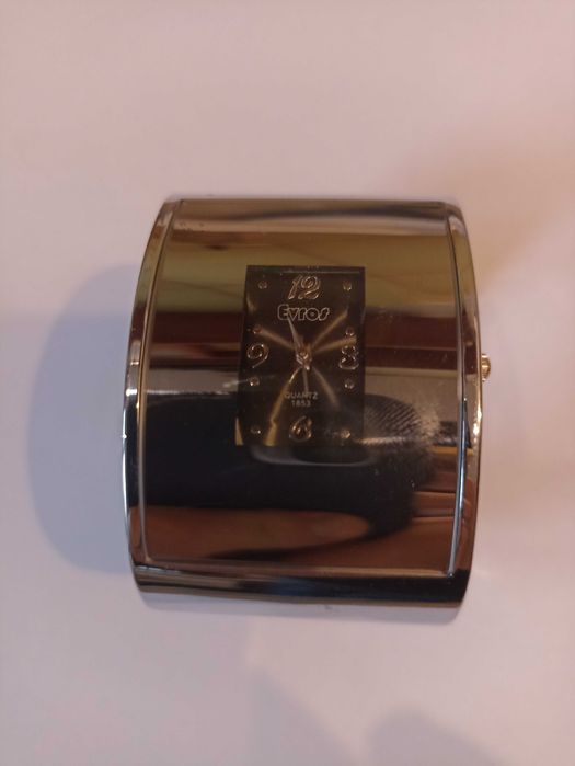 Damski zegarek marki Evros, kwarcowy w pięknej oryginalnej bransolecie