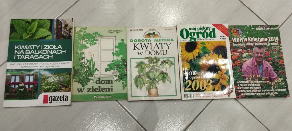 Zestaw książek 5 sztuk o roślinach kwiatach ziołach na balkony tarasy