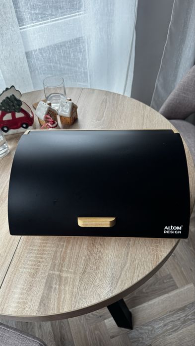 chlebak bambusowy z metalową pokrywą altom design czarny