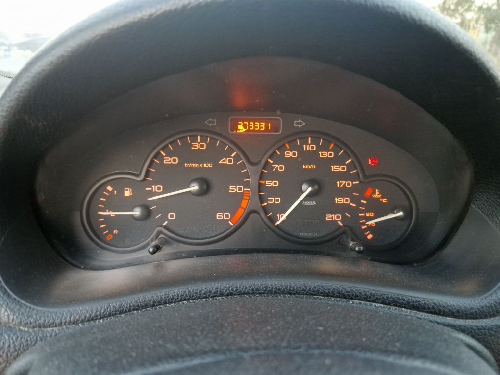 Pegeout 206 1.4 HDI comercial (274000km)