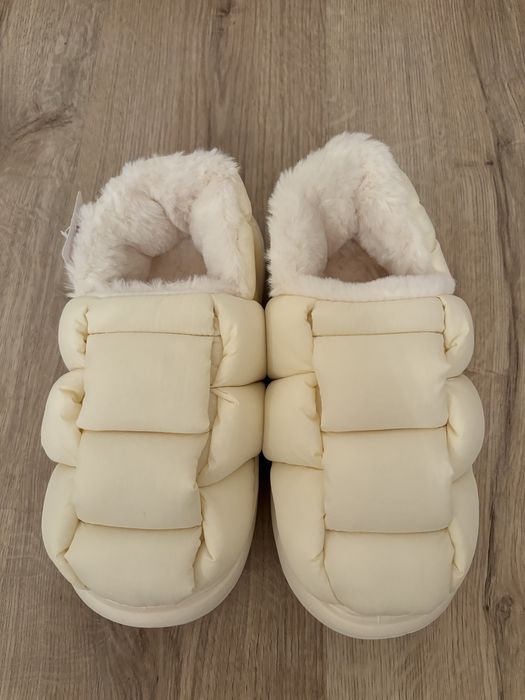 Слипы, мокасины, угги