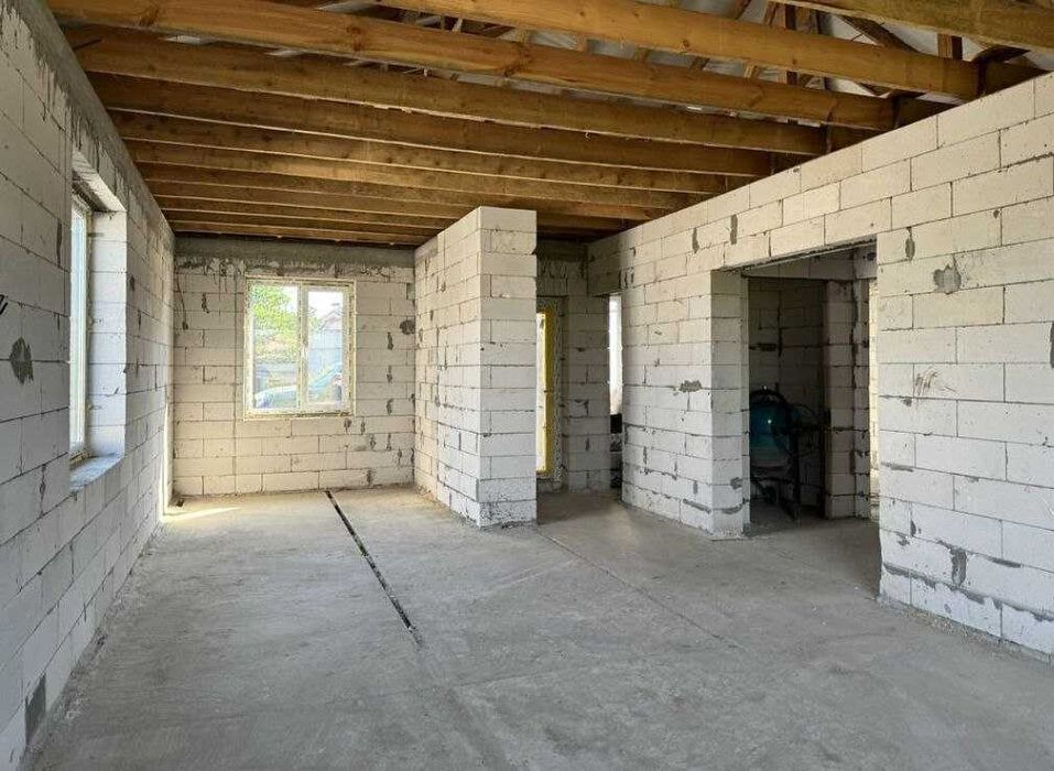 будинок в Лезнево