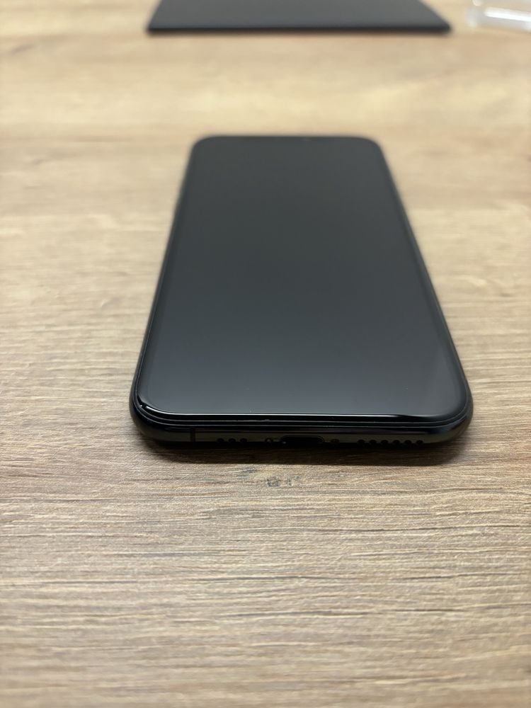 Iphone 11 pro Midnight Green