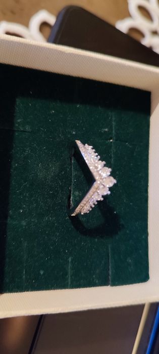 Pierścionek 19 z cyrkoniami