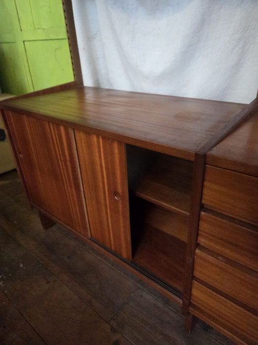 Estante estilo nordico em bom estado em freijo e  teka .