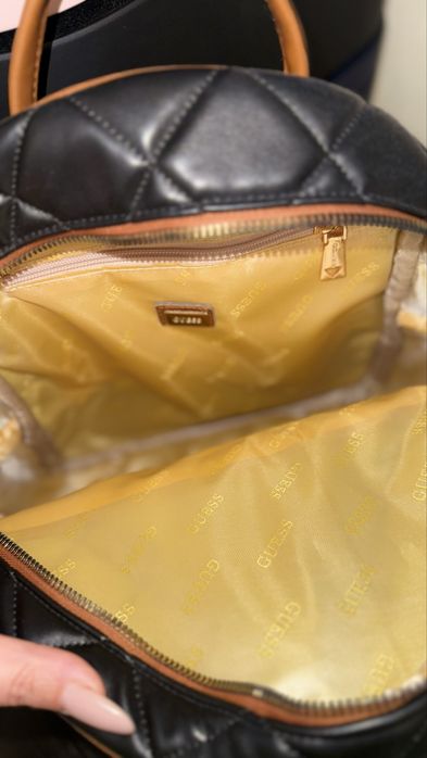 Стильний жіночий рюкзак Guess, оригінал