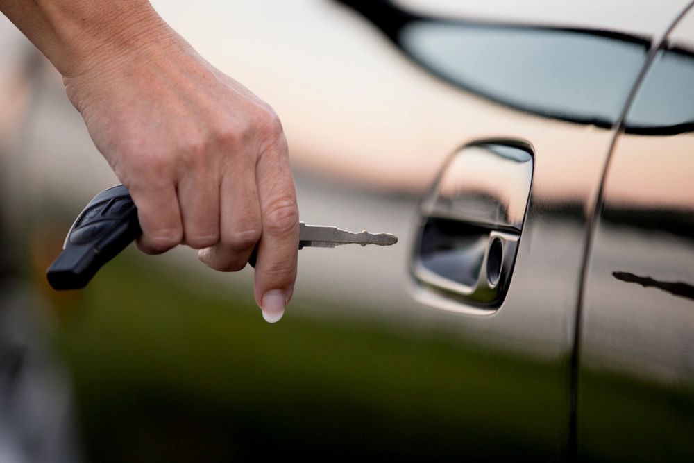 Аварійне відкриття авто