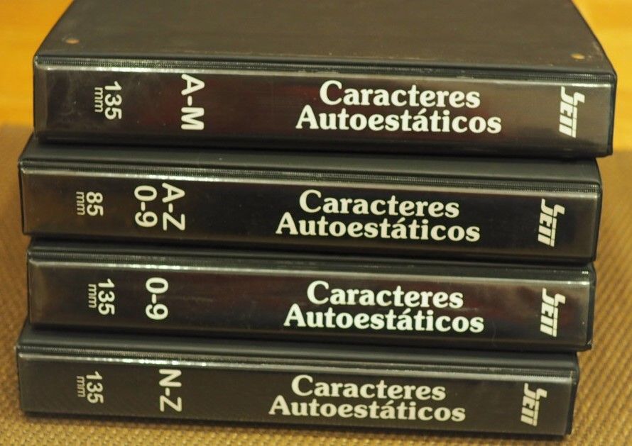 Antigos Caracteres Autoestáticos Reutilizáveis