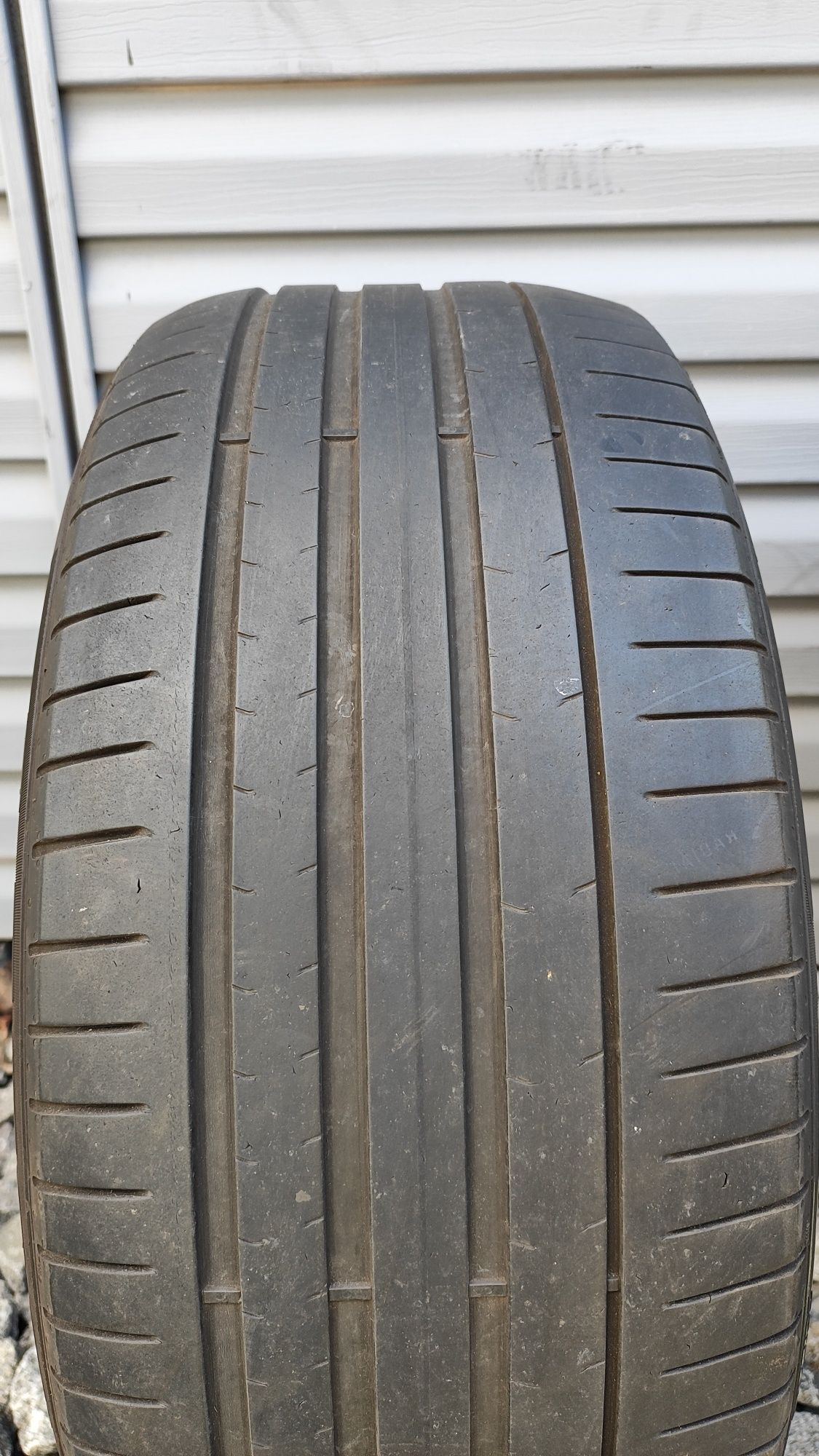 Шини Pirelli літні 265/40 R20