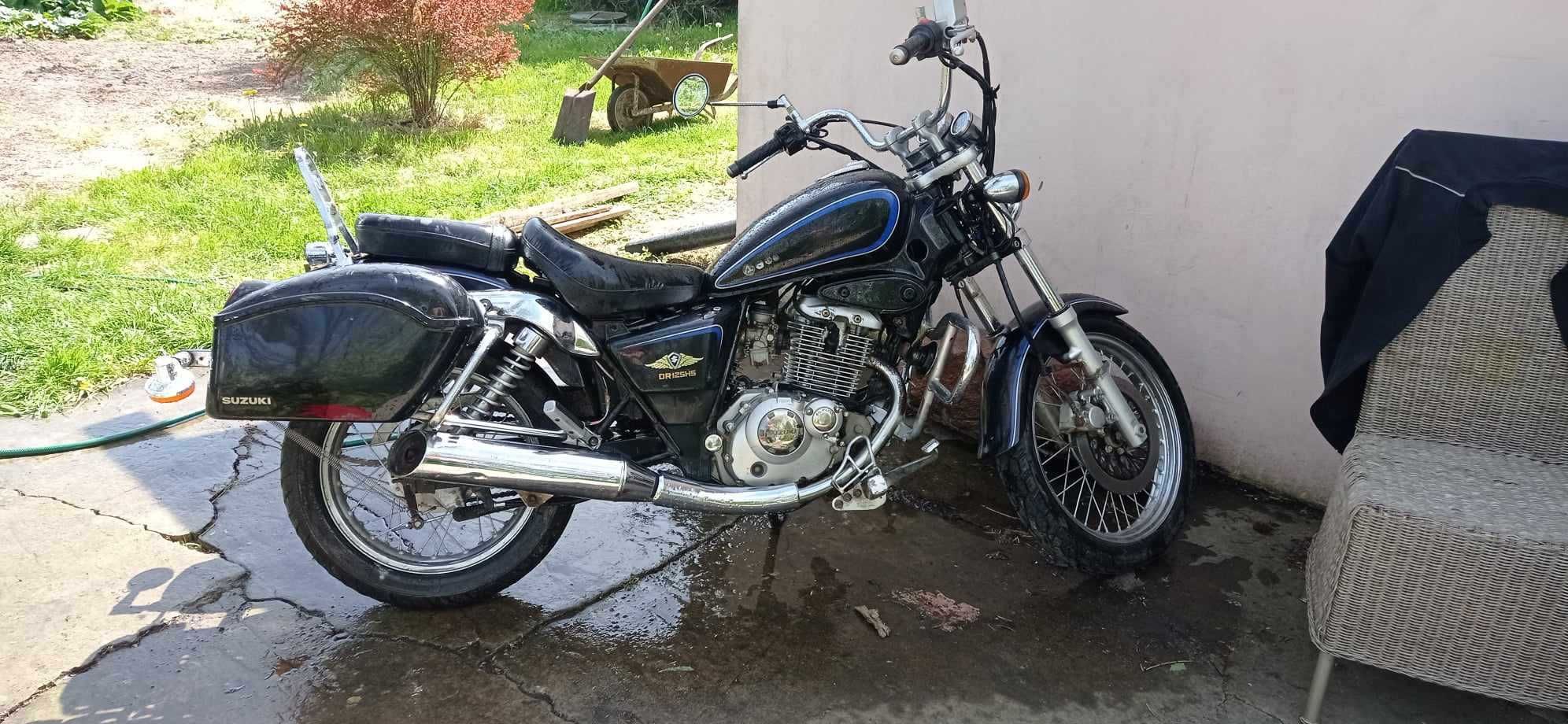 SUZUKI chopper 125