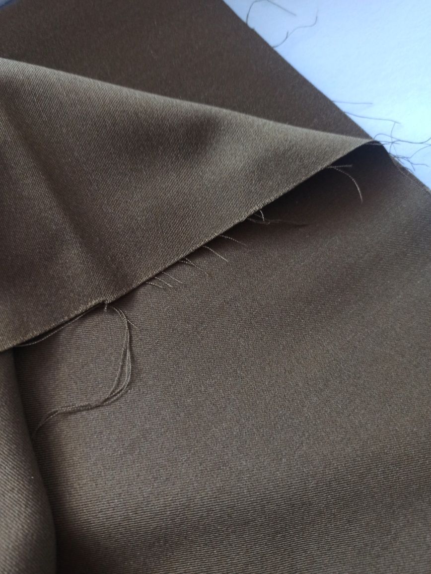 Gabardyna wojskowa kolor khaki kupon 3.30 m
