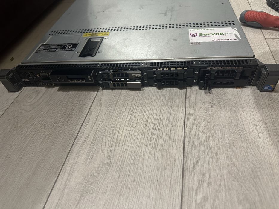 Сервер Dell R610 (6 SFF)