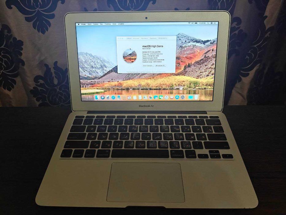 MacBook Air "Core 2 Duo" 1.4 11" (Late '10)