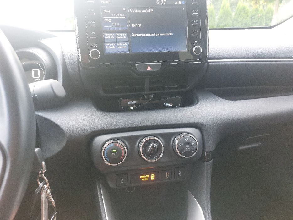 Toyota yaris IV 2023r 1.5 świeże, jeszcze na gwarancji fabrycznej full