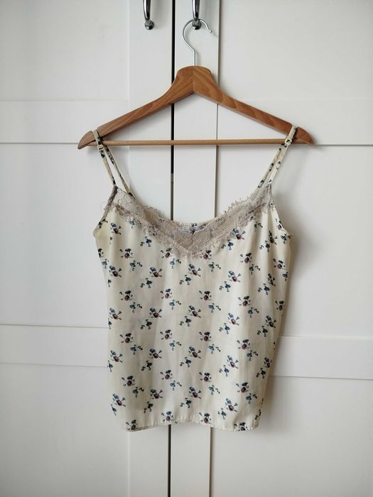 Bluzka top na ramiączkach z koronką w kwiaty floral M Pull&Bear