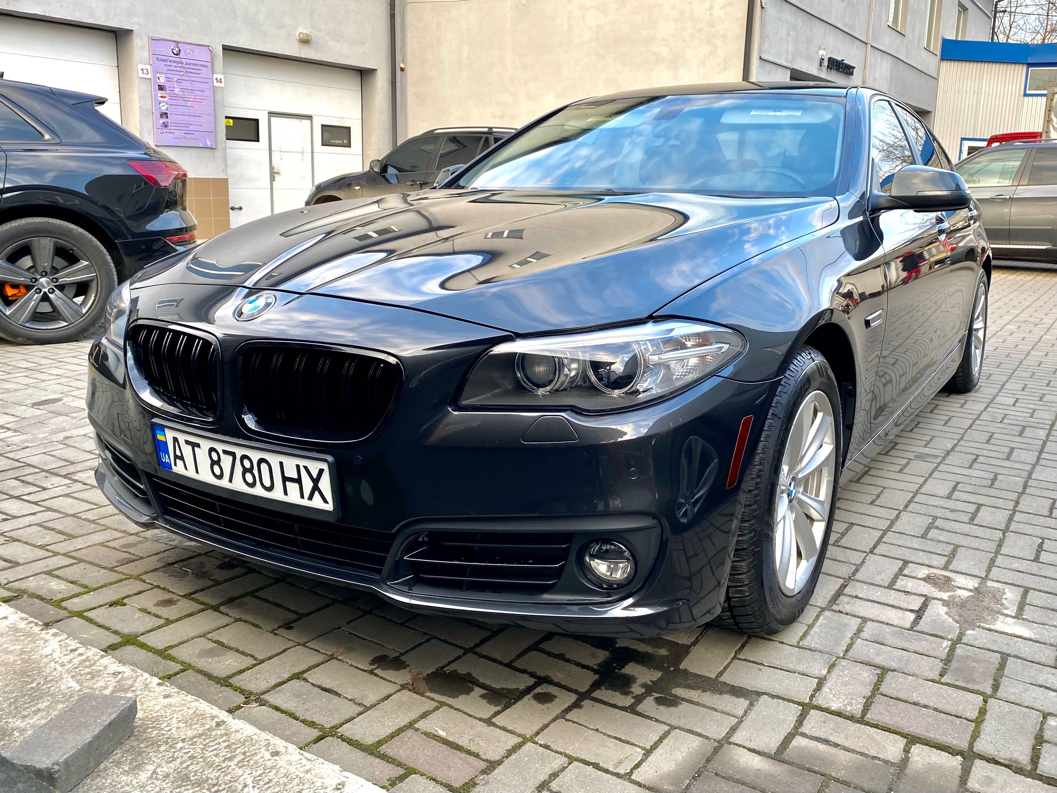 Автомобіль BMW 528і 2015року