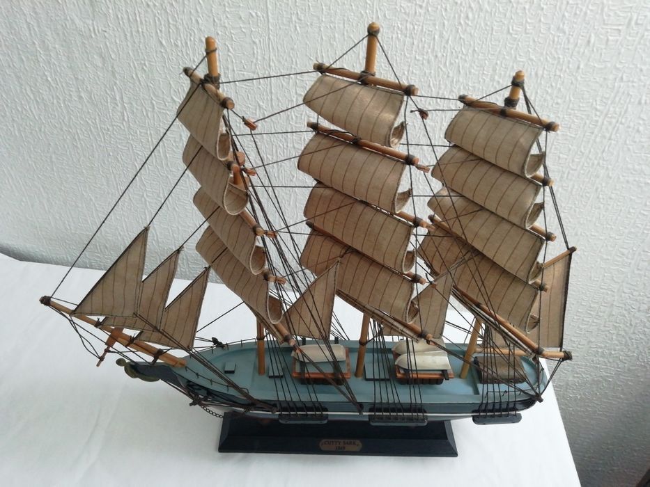 Barco Cutty Sark 1869 C 50 cm A 45 cm