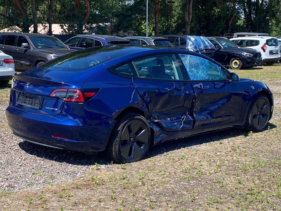 Tesla Model 3 Long Range AWD 03/2023 Salon Polska DualMotor