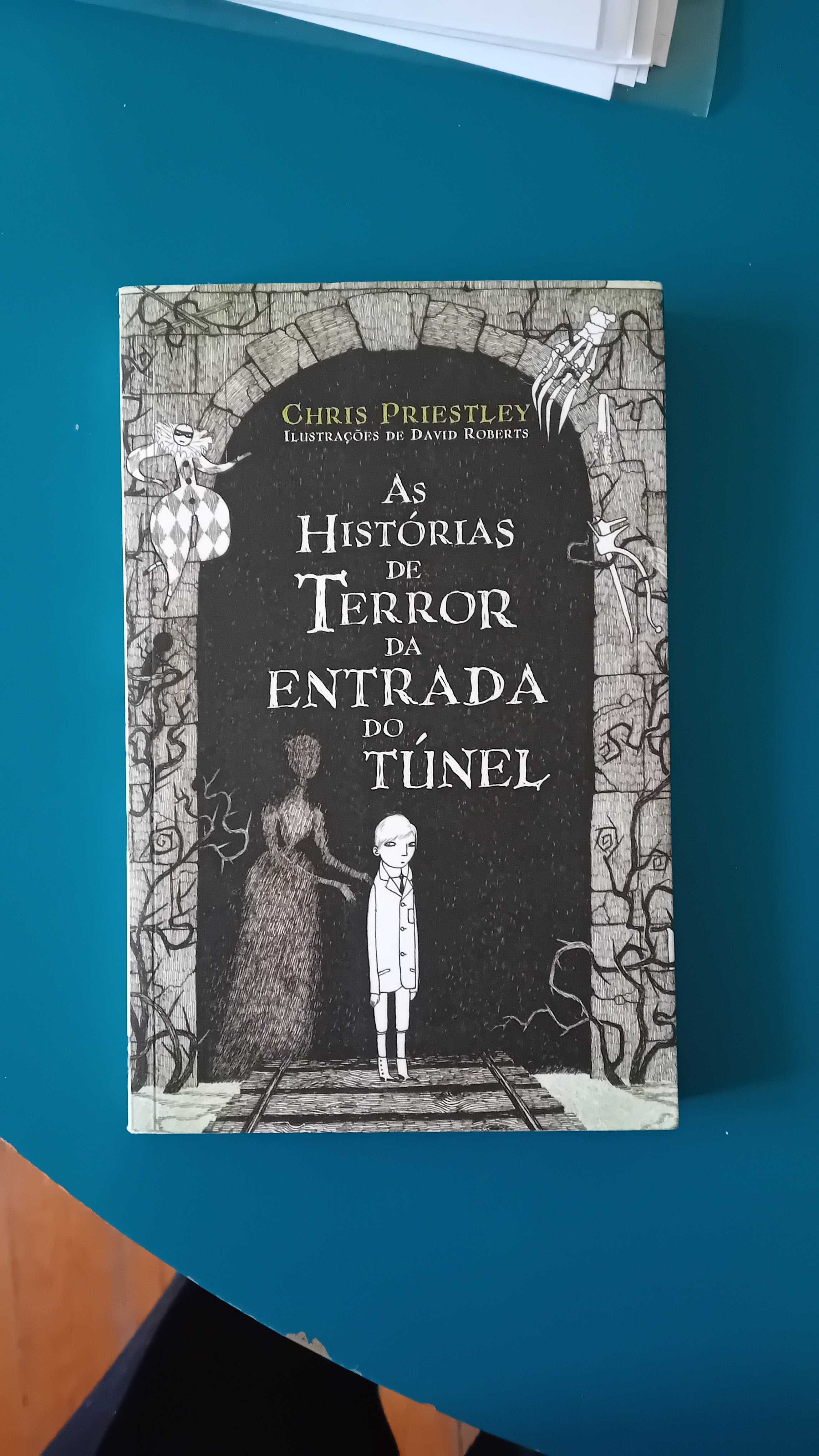 3 livros da colecção de Histórias de Terror, Chris Priestley