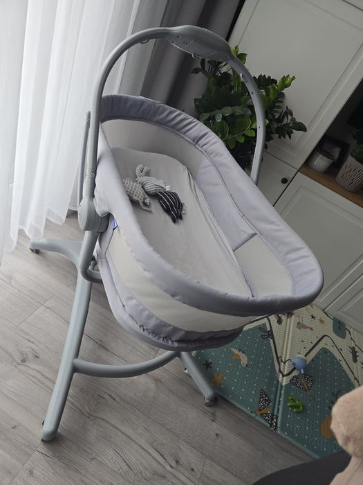 Chicco baby hug 4w1 z tacka do karmienia