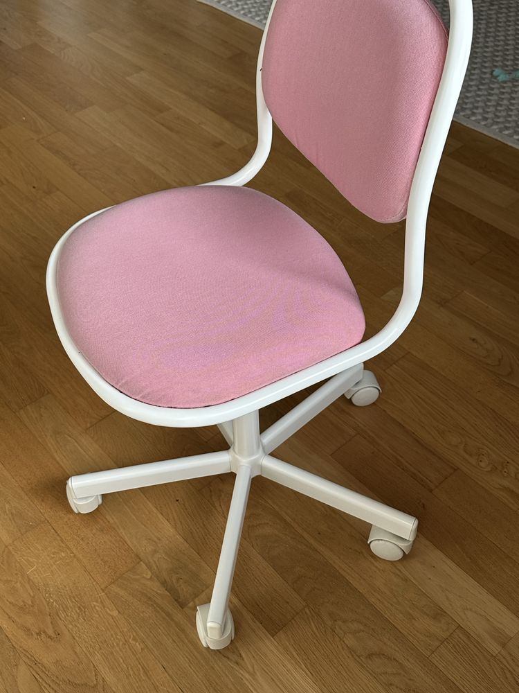 Krzeslo dzieciece do biurka