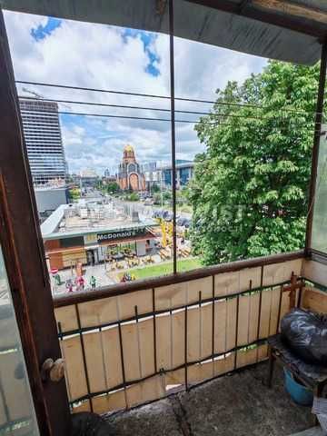 Центр продам квартиру