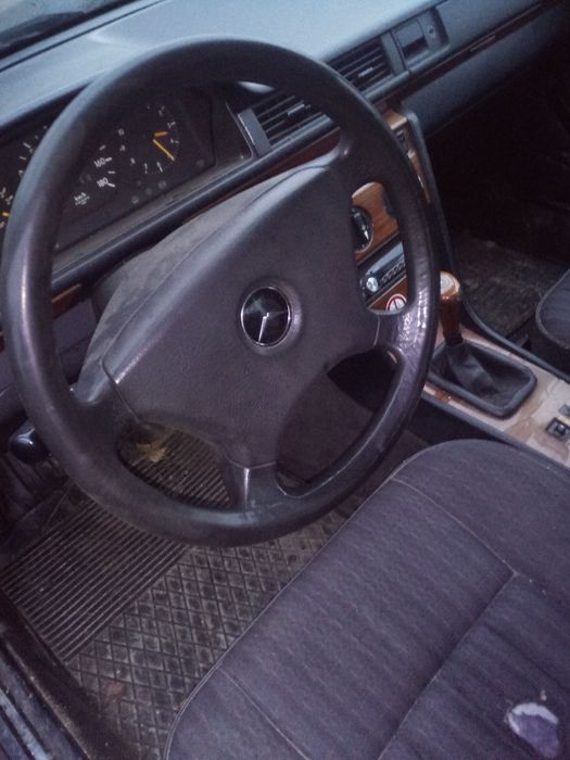 Mercedes W 124 e200 diesel 1992r