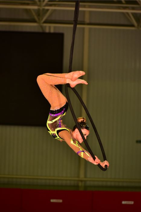 Костюм для повітряноі гімнастики виступів (купальник + лосини)