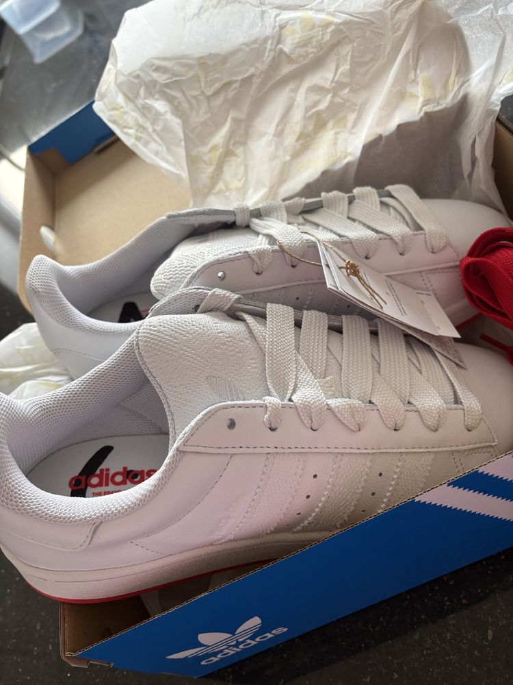 Adidas mata 44 czerwono biale limitowane
