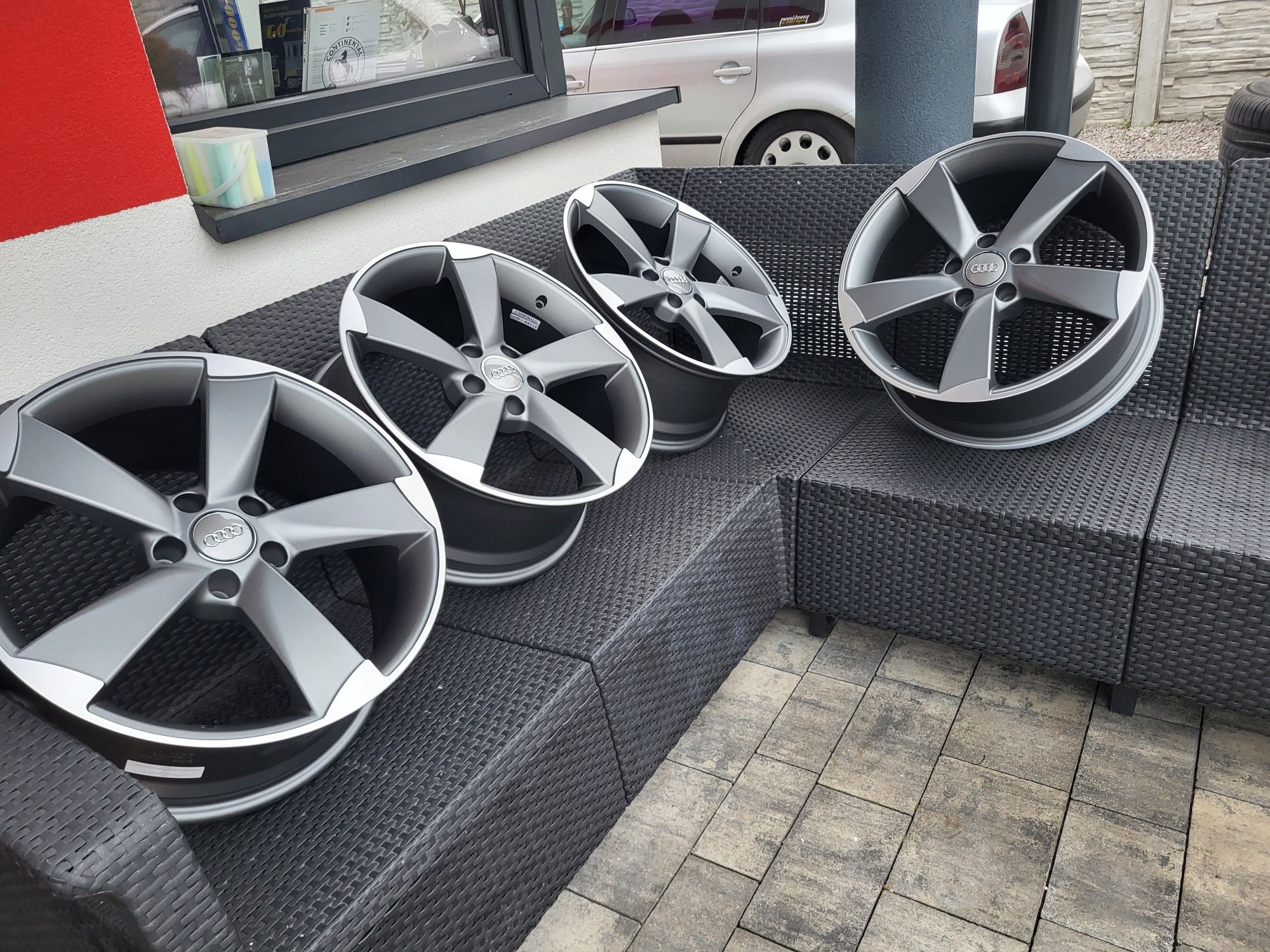 Alufelgi 18" 5x112 ET30 Audi A6 C7 A6 A4 B9 B8 B7 B6 A5 Q5 Q3 ROTOR !