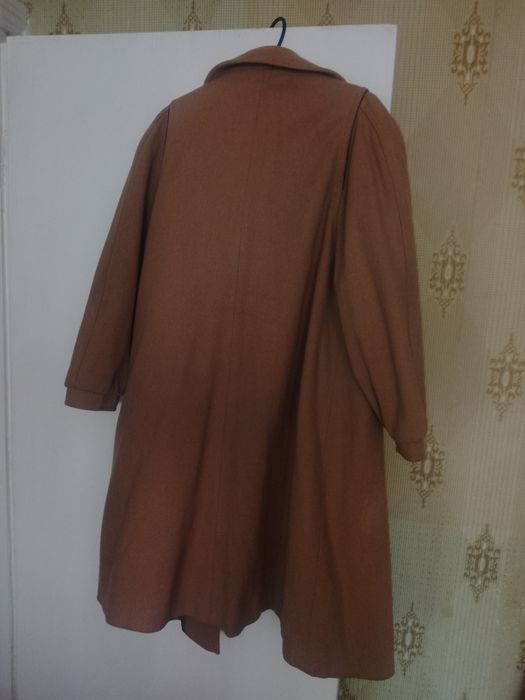 Продається пальто драпове.