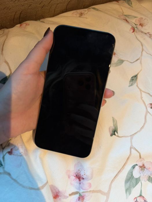 Iphone 15 Pro Max em Cinza - 256 GB