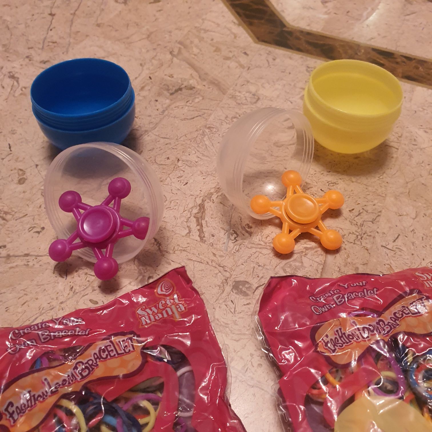 Zestaw gumki loom bands, spinnery, piłeczki