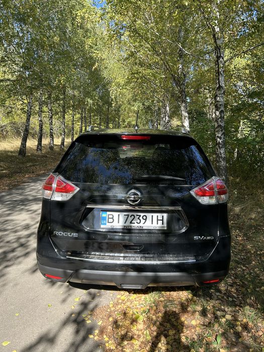 Nissan Rogue 2.5 SV AWD 2016 газ бензин