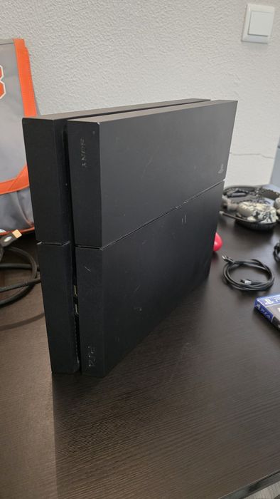 PS4 1TB + Acessórios